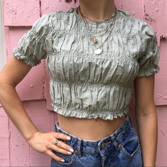 Kendall & Kylie Pistachio Green Ruched Crop Top Size XS - Picture 1 of 5